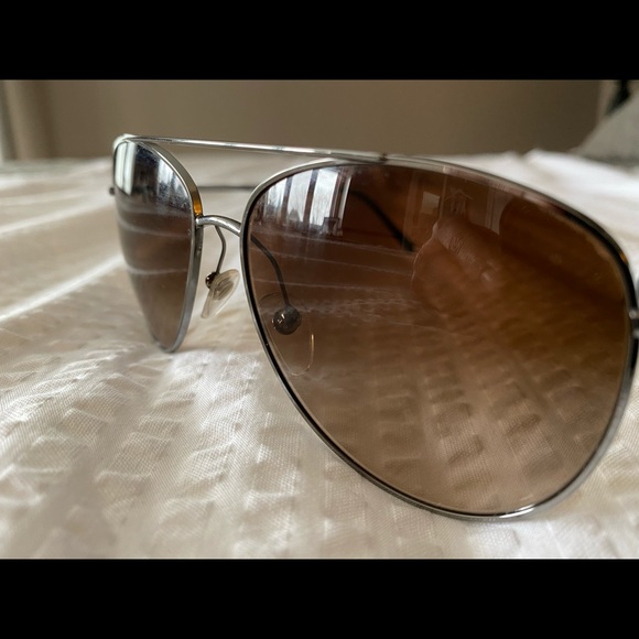 BURBERRY Authentic Aviator Sun Glasses - Picture 4 of 11